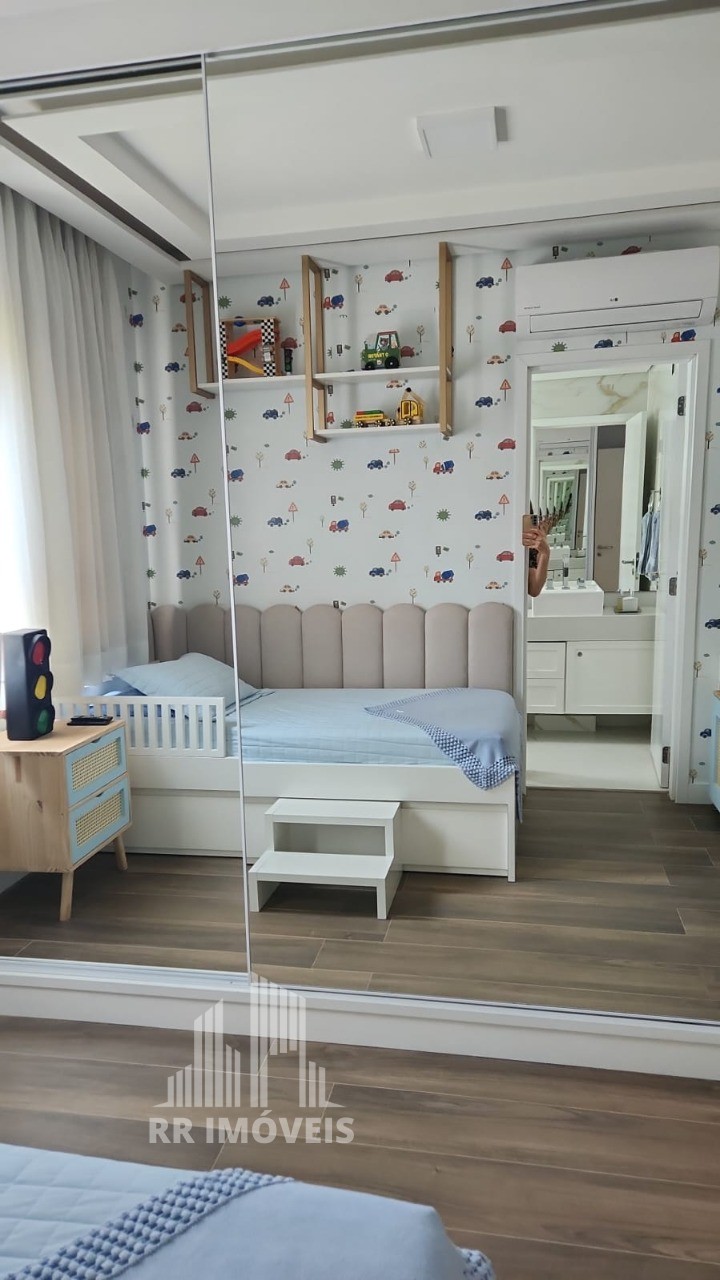 Apartamento à venda com 4 quartos, 228m² - Foto 23