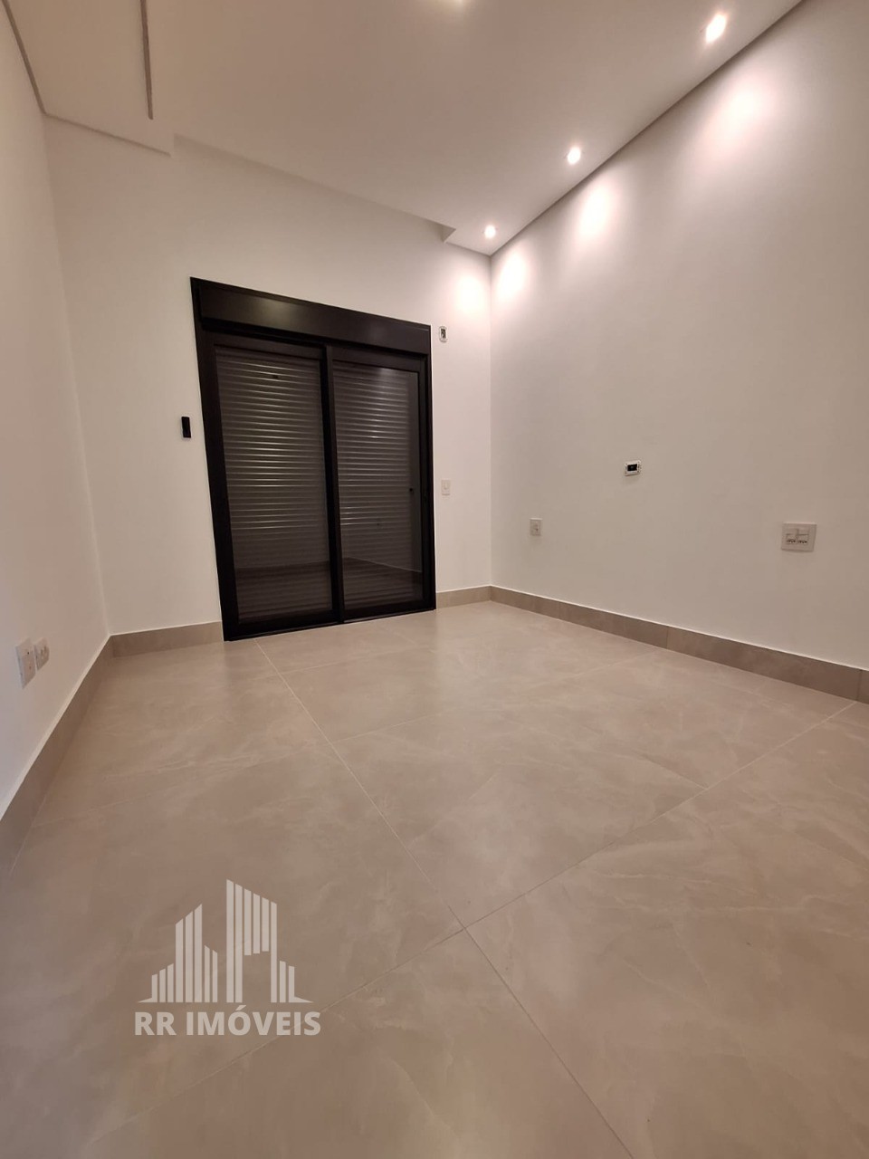 Casa à venda com 3 quartos, 188m² - Foto 13