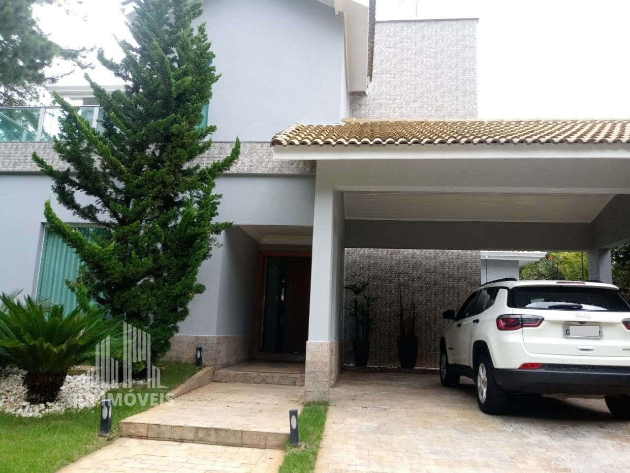 Casa à venda com 3 quartos, 300m² - Foto 3