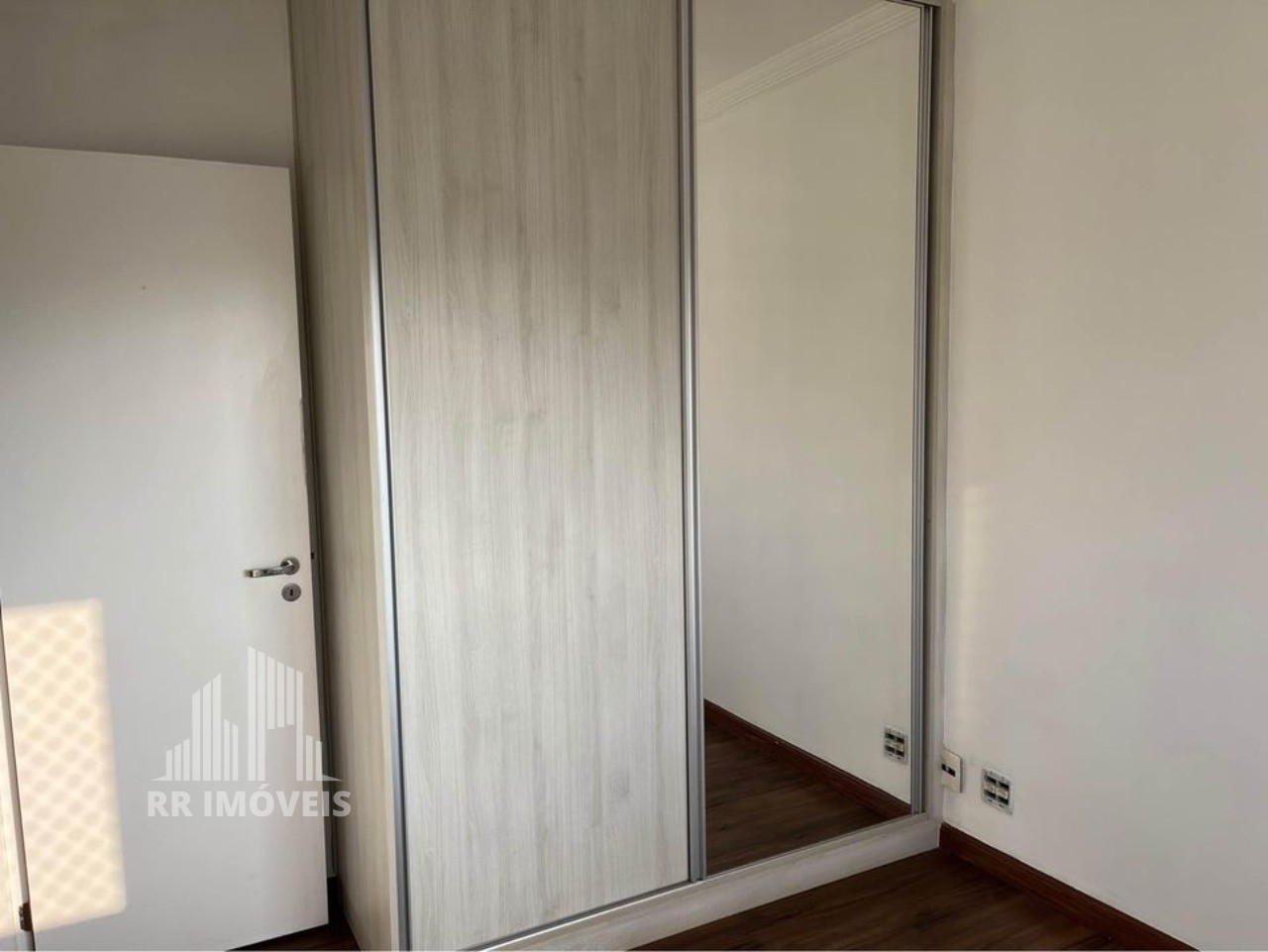 Apartamento à venda com 3 quartos, 110m² - Foto 8