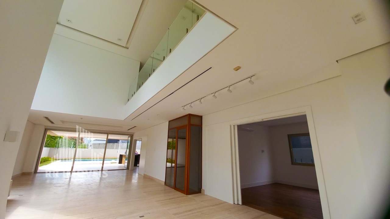 Casa à venda com 4 quartos, 744m² - Foto 11