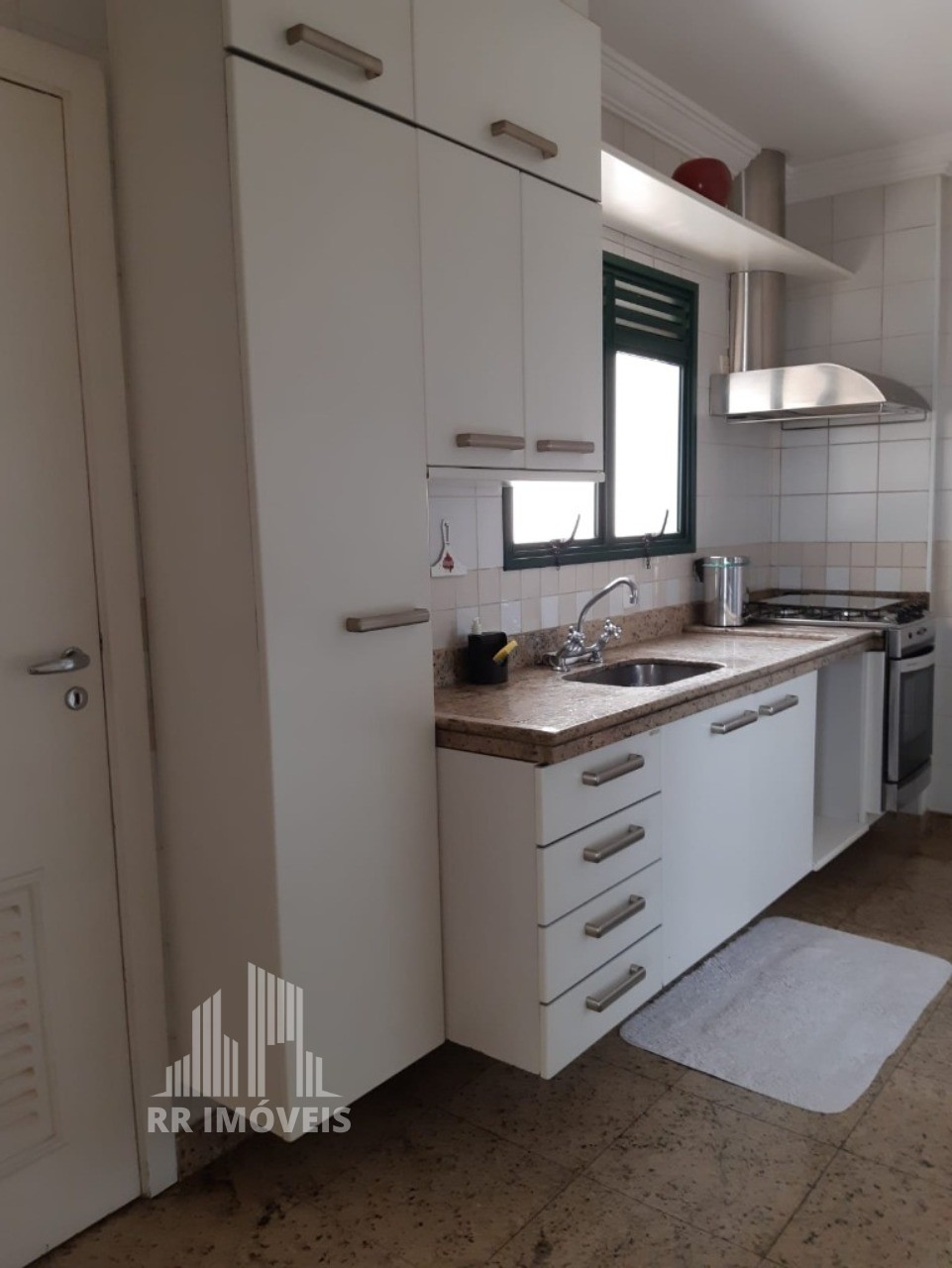 Apartamento à venda com 3 quartos, 98m² - Foto 8