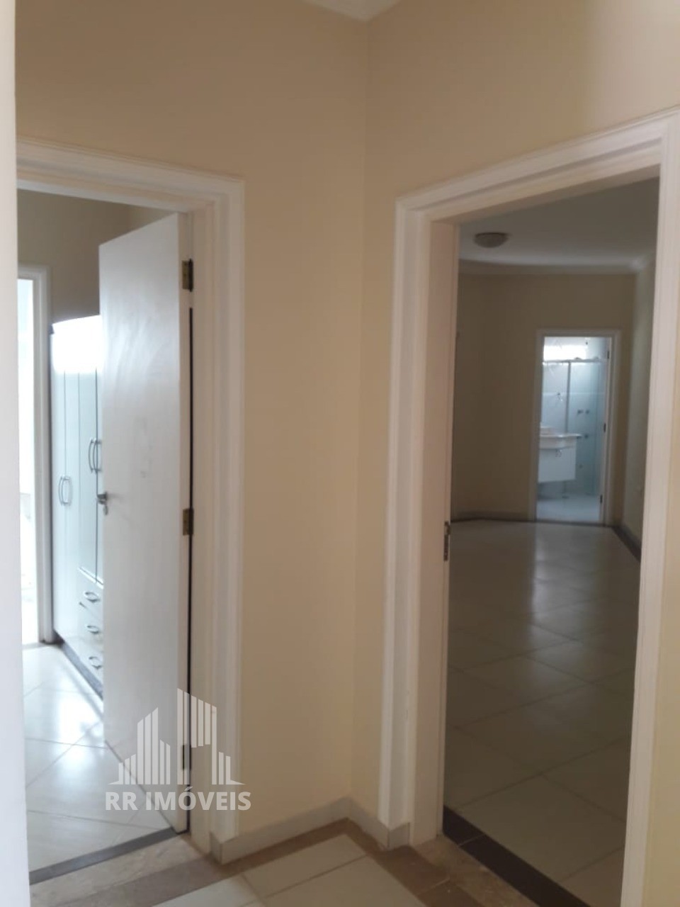 Casa à venda com 4 quartos, 350m² - Foto 19