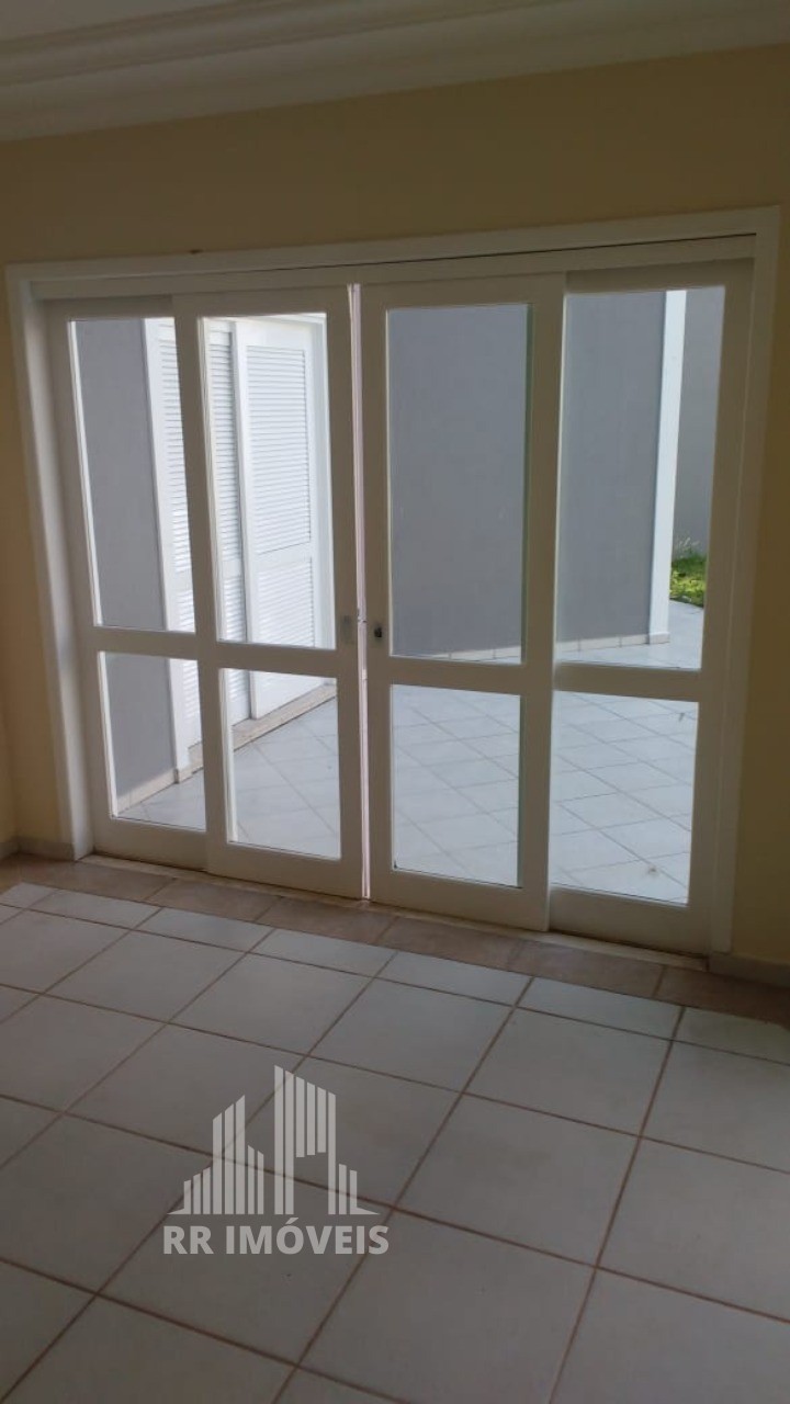 Casa à venda com 4 quartos, 350m² - Foto 16