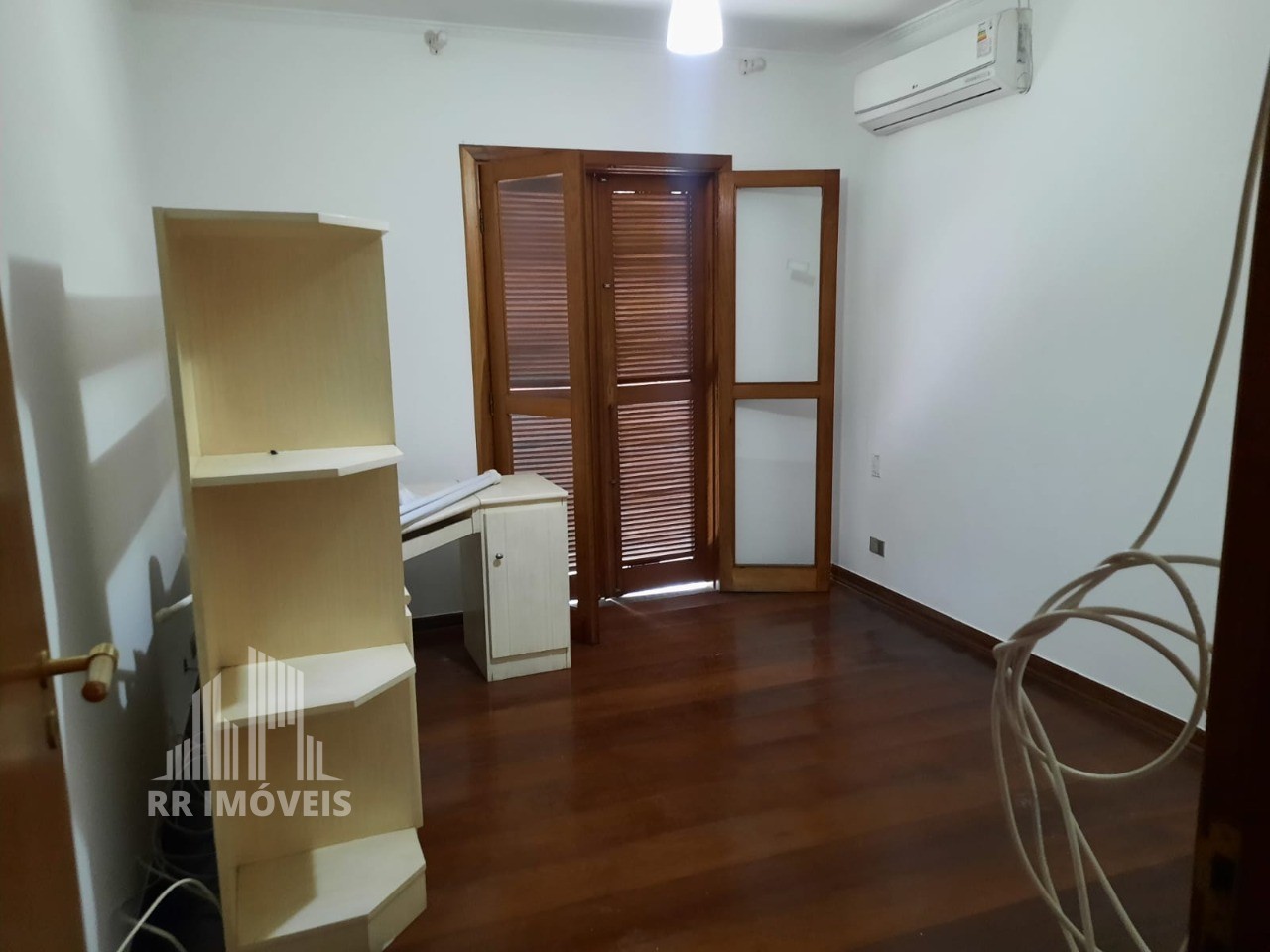 Casa à venda com 3 quartos, 300m² - Foto 14