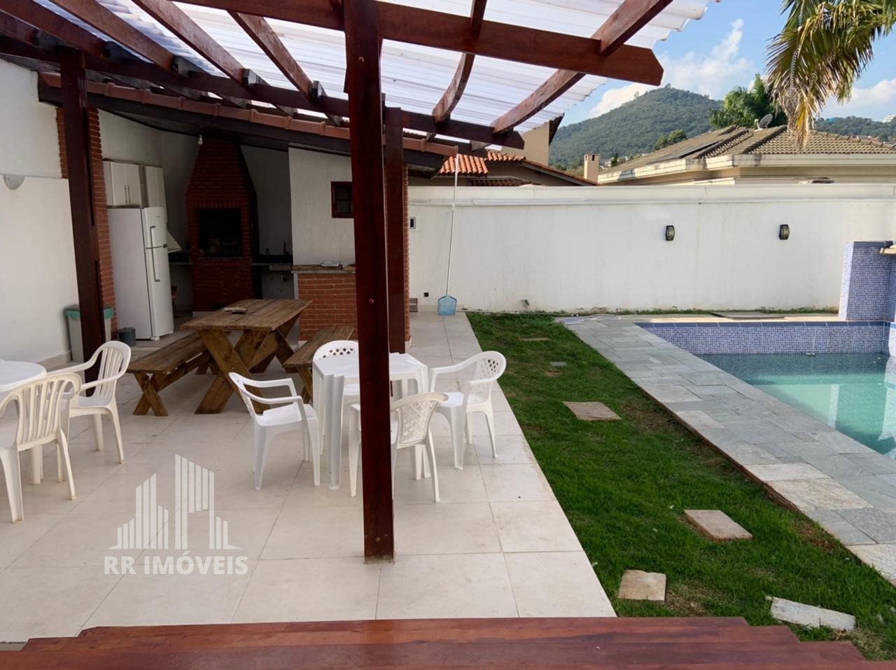 Casa à venda com 4 quartos, 450m² - Foto 11