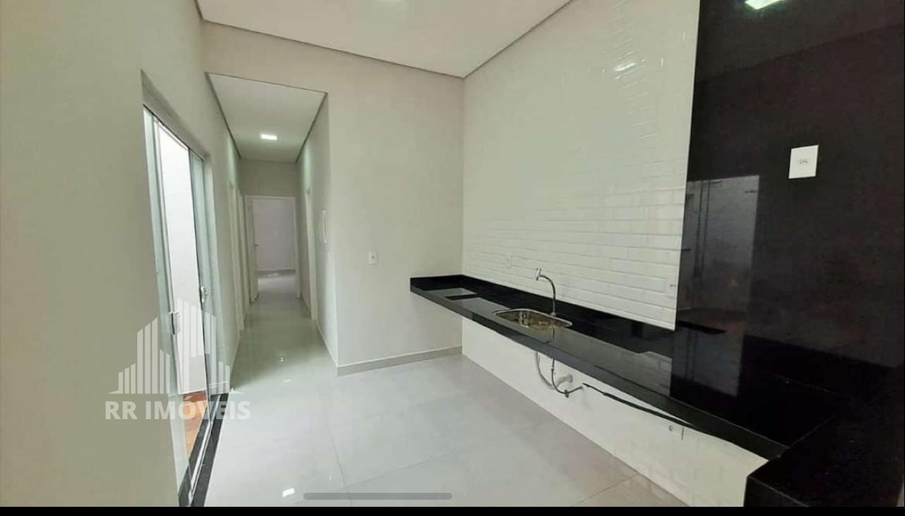 Casa à venda com 3 quartos, 108m² - Foto 3