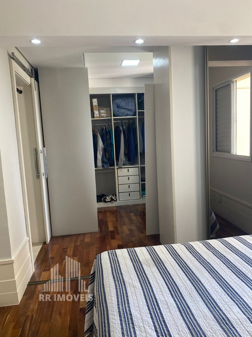 Apartamento à venda com 3 quartos, 105m² - Foto 19