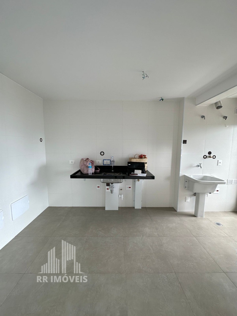 Apartamento à venda com 2 quartos, 95m² - Foto 18