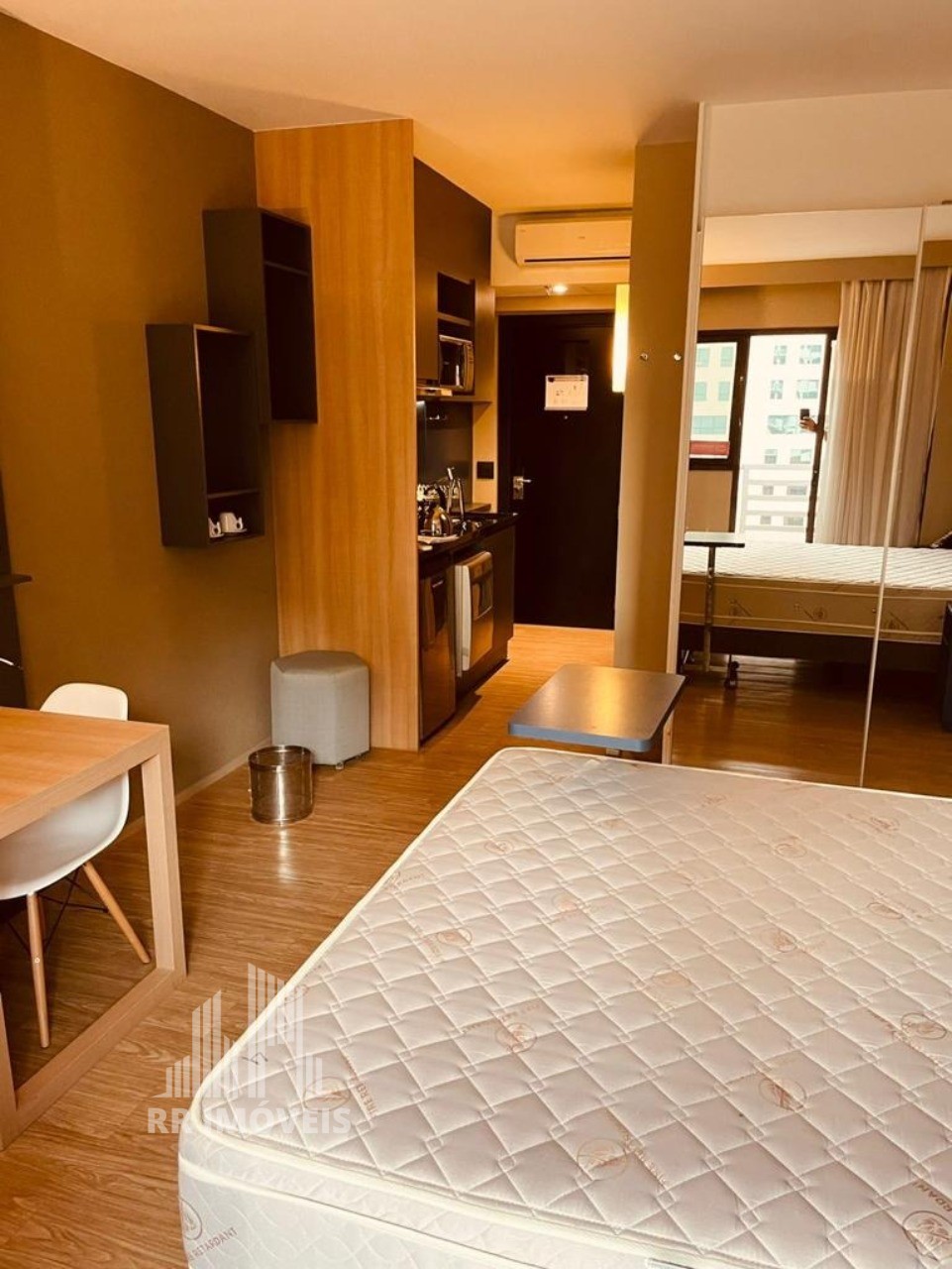 Apartamento à venda com 1 quarto, 30m² - Foto 1