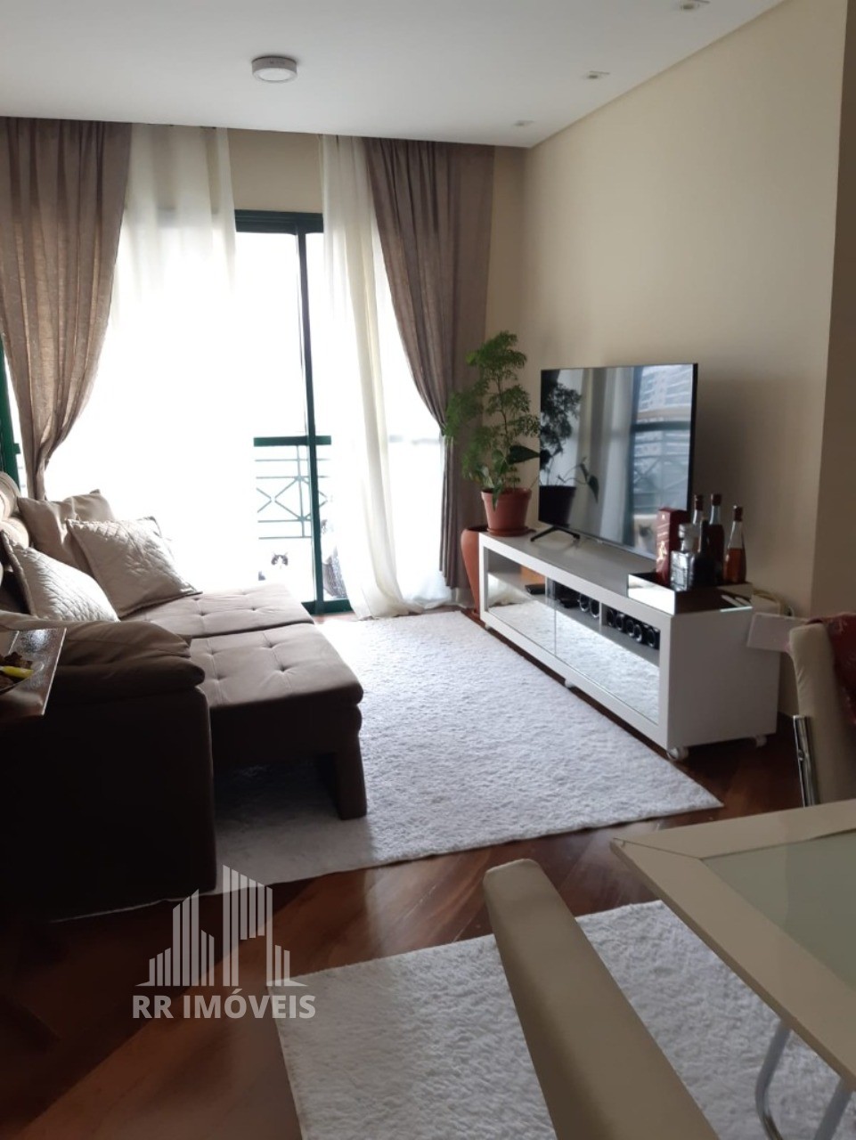 Apartamento à venda com 3 quartos, 98m² - Foto 2