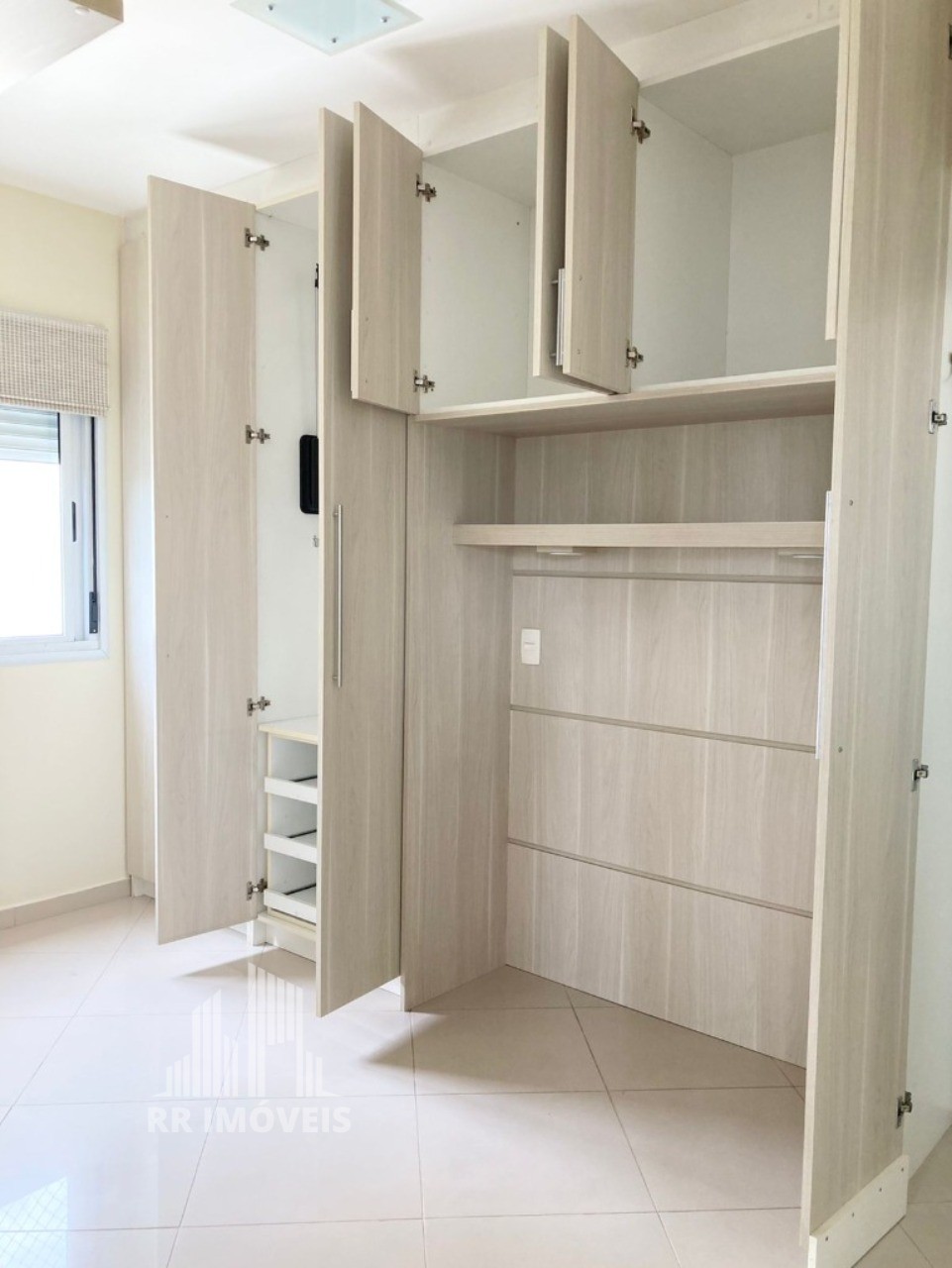 Apartamento à venda com 2 quartos, 57m² - Foto 15