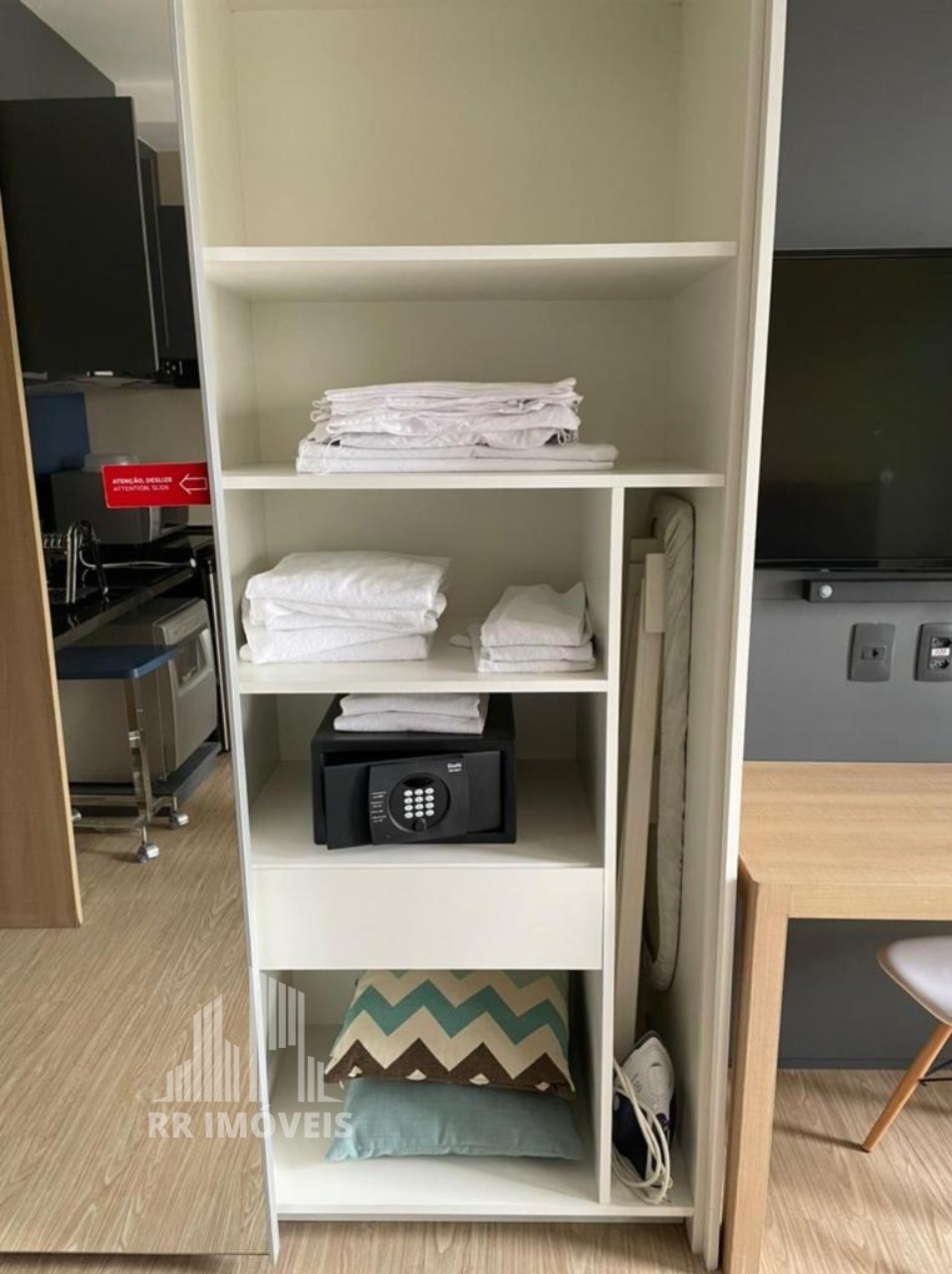 Apartamento à venda com 1 quarto, 30m² - Foto 6