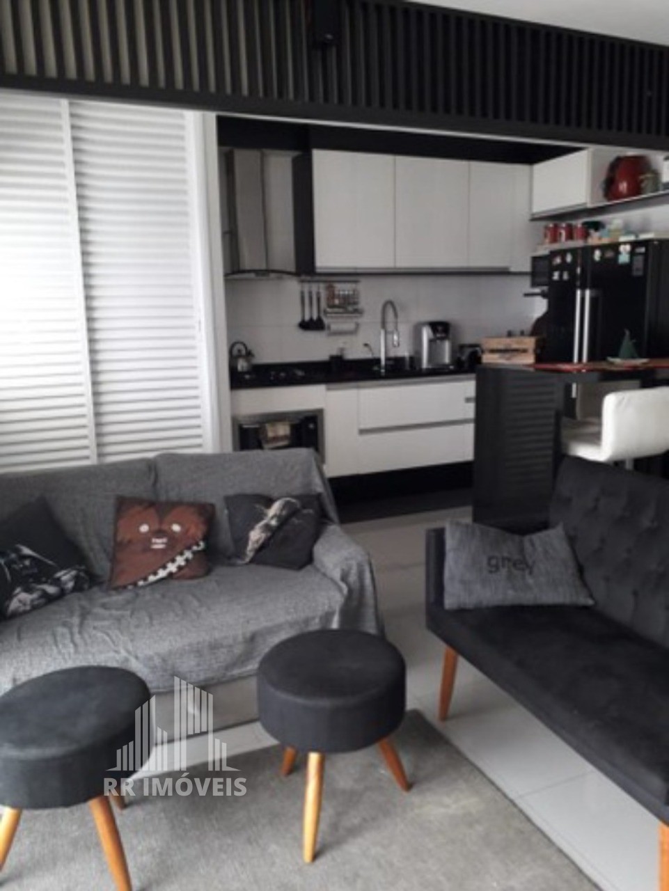 Apartamento à venda com 3 quartos, 90m² - Foto 1