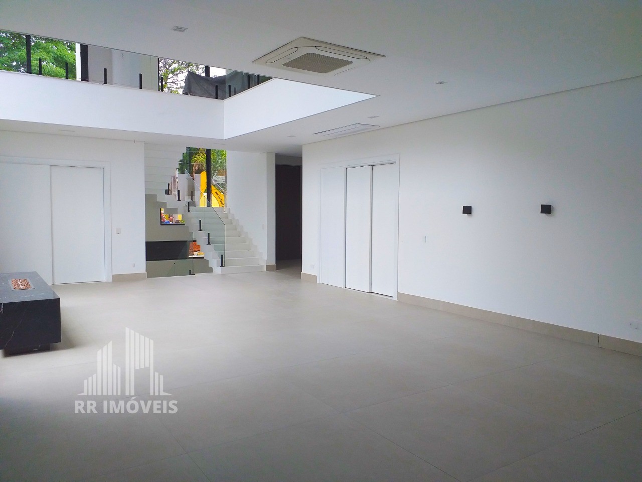 Casa à venda com 4 quartos, 640m² - Foto 11