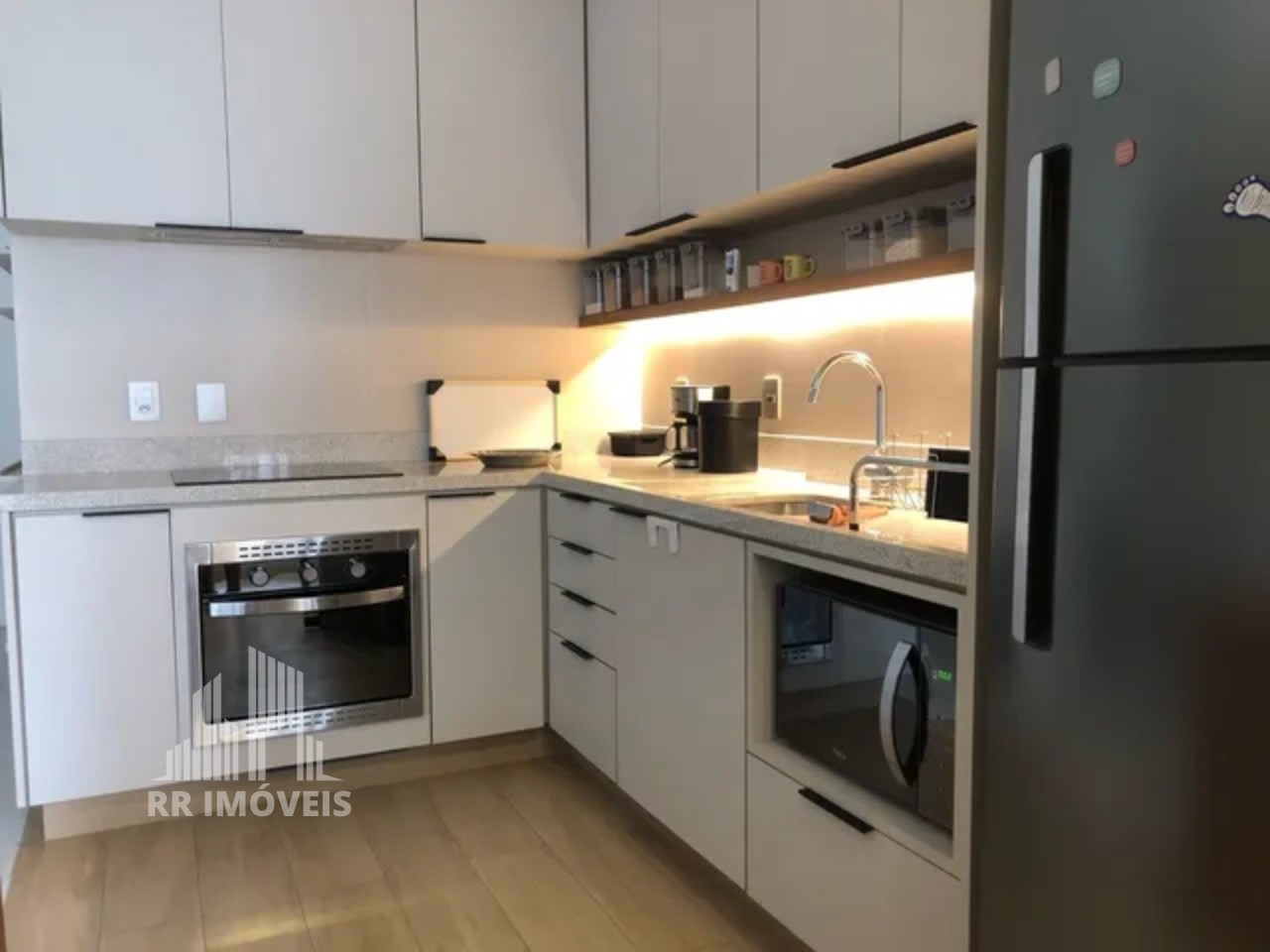 Apartamento à venda com 1 quarto, 56m² - Foto 4