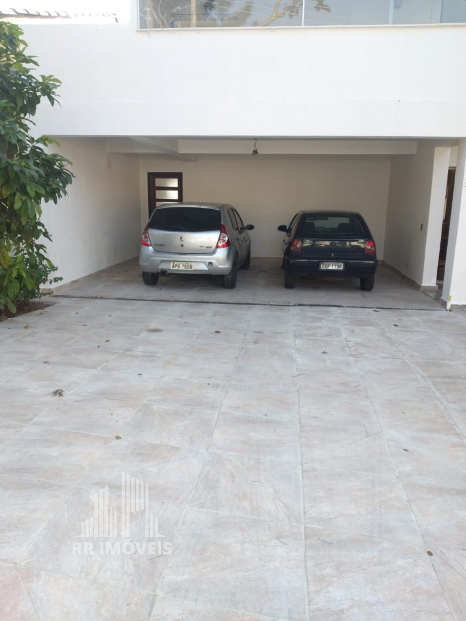 Casa à venda com 4 quartos, 450m² - Foto 3