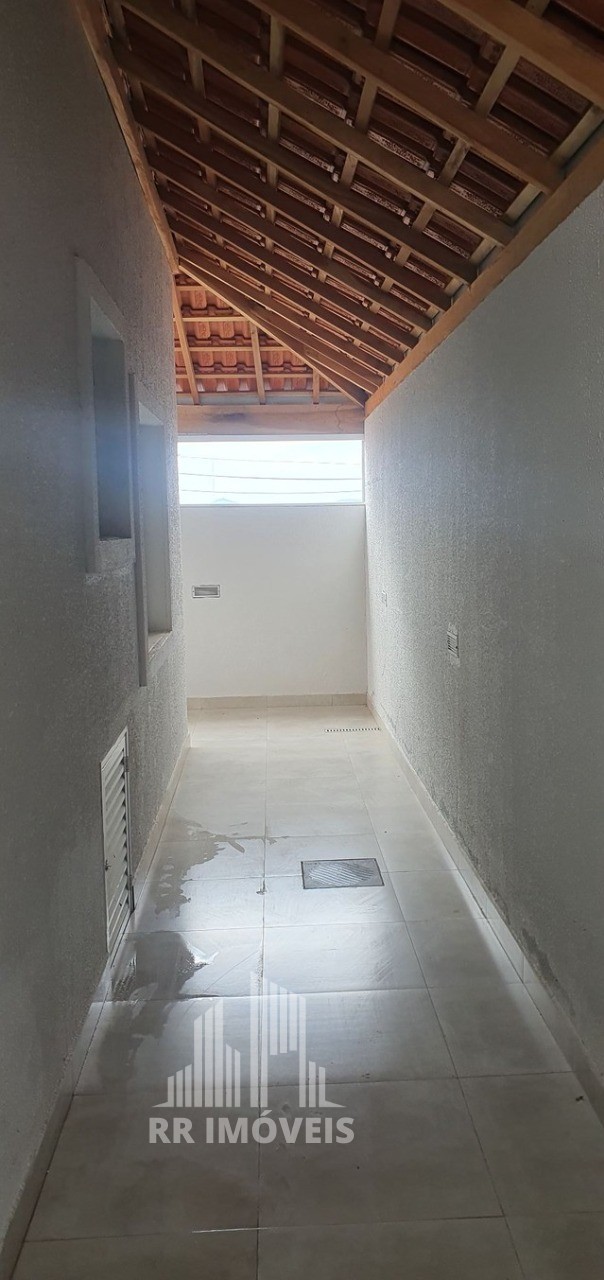 Casa à venda com 2 quartos, 80m² - Foto 13