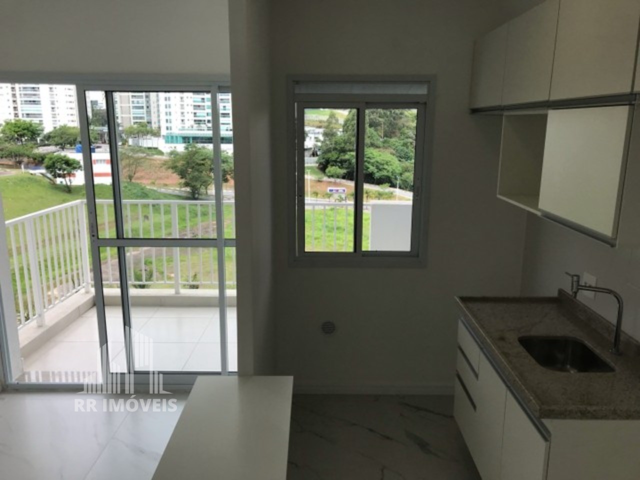 Apartamento à venda com 2 quartos, 54m² - Foto 2