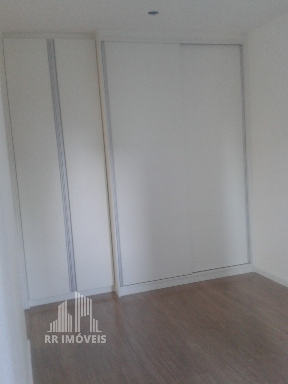 Apartamento à venda com 2 quartos, 64m² - Foto 6