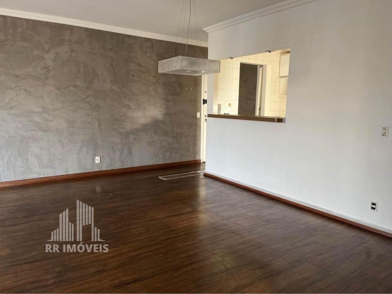 Apartamento à venda com 3 quartos, 110m² - Foto 1