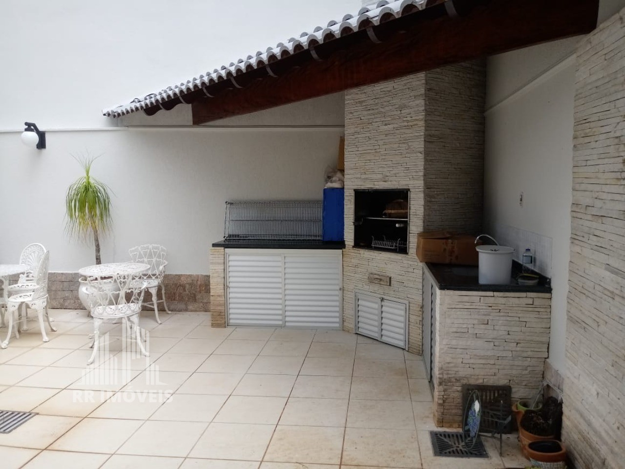 Casa à venda com 3 quartos, 300m² - Foto 19