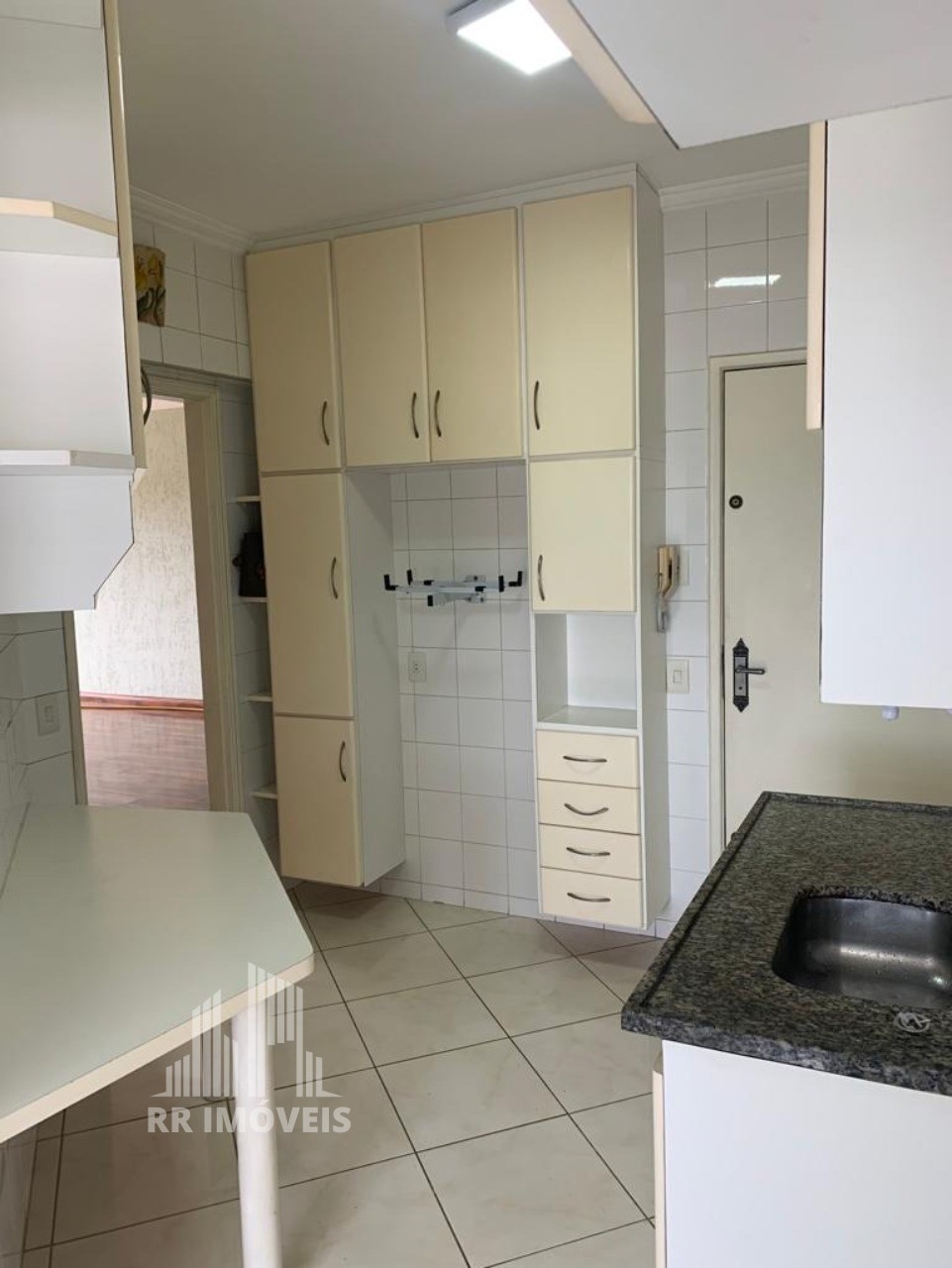 Apartamento à venda com 3 quartos, 88m² - Foto 8