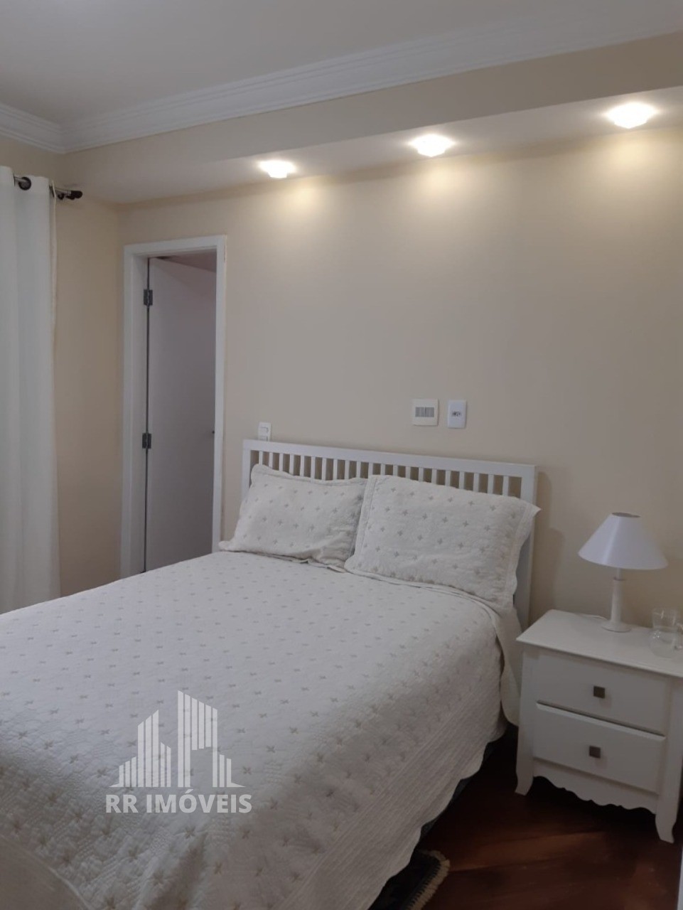 Apartamento à venda com 3 quartos, 98m² - Foto 10