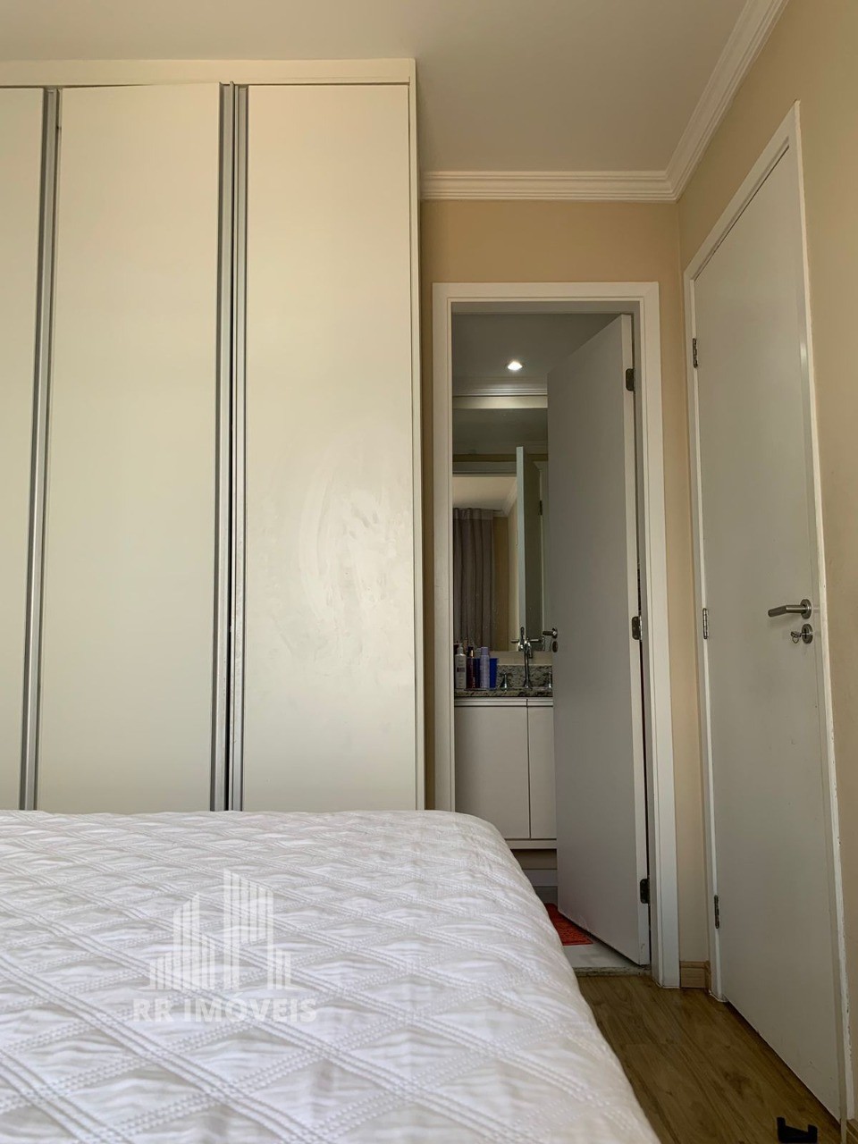 Apartamento à venda com 3 quartos, 76m² - Foto 18