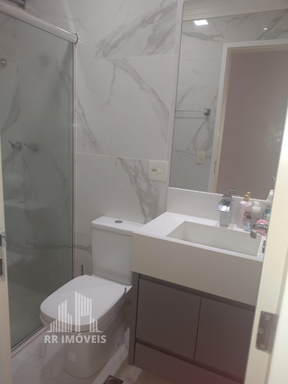 Apartamento à venda com 2 quartos, 76m² - Foto 15