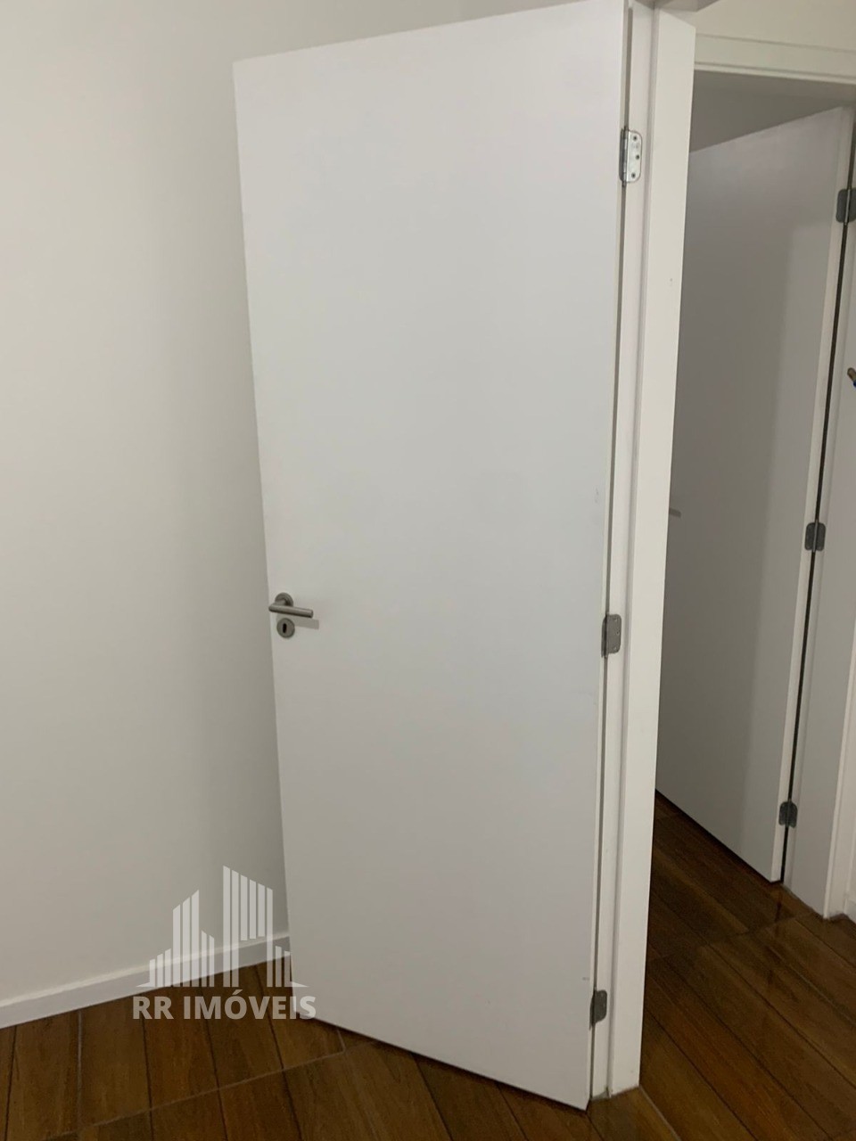 Apartamento à venda com 2 quartos, 60m² - Foto 18