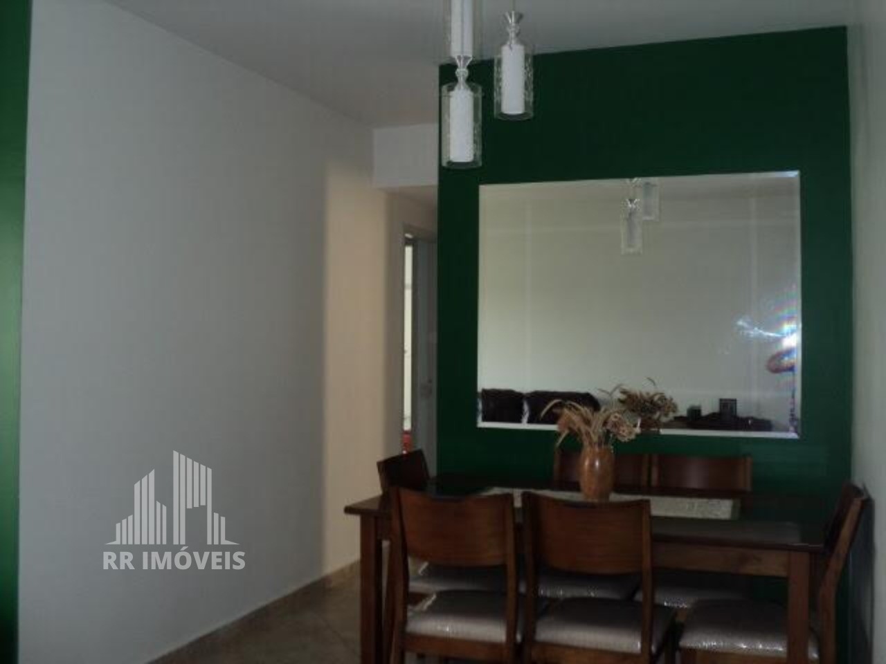 Apartamento à venda com 2 quartos, 79m² - Foto 2