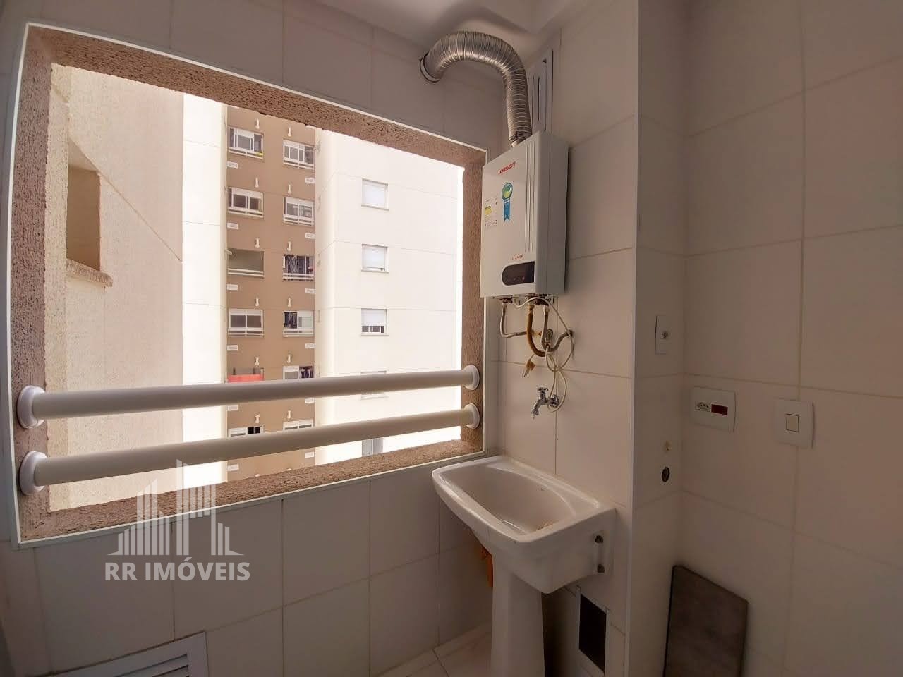 Apartamento à venda com 3 quartos, 71m² - Foto 3