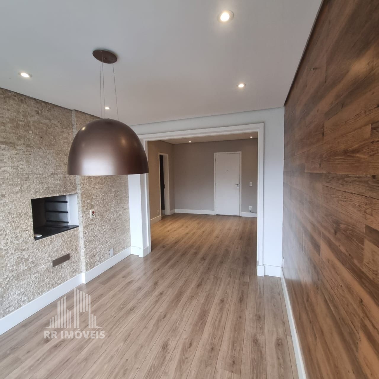 Apartamento à venda com 3 quartos, 107m² - Foto 2