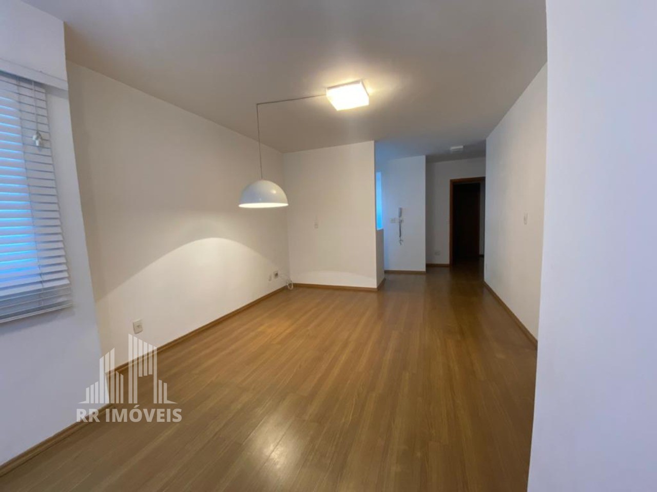 Apartamento à venda com 3 quartos, 89m² - Foto 2