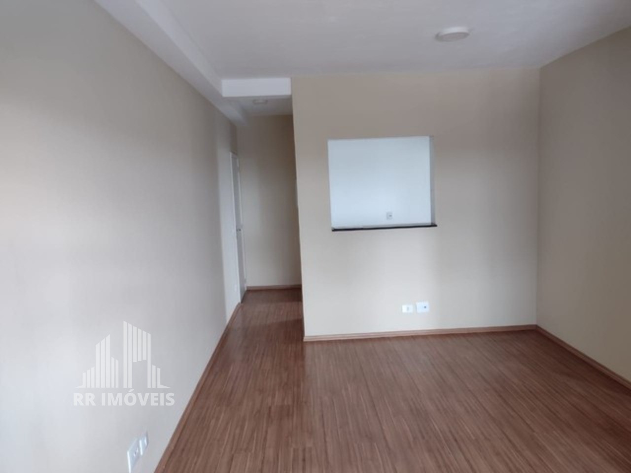 Apartamento à venda com 2 quartos, 67m² - Foto 2