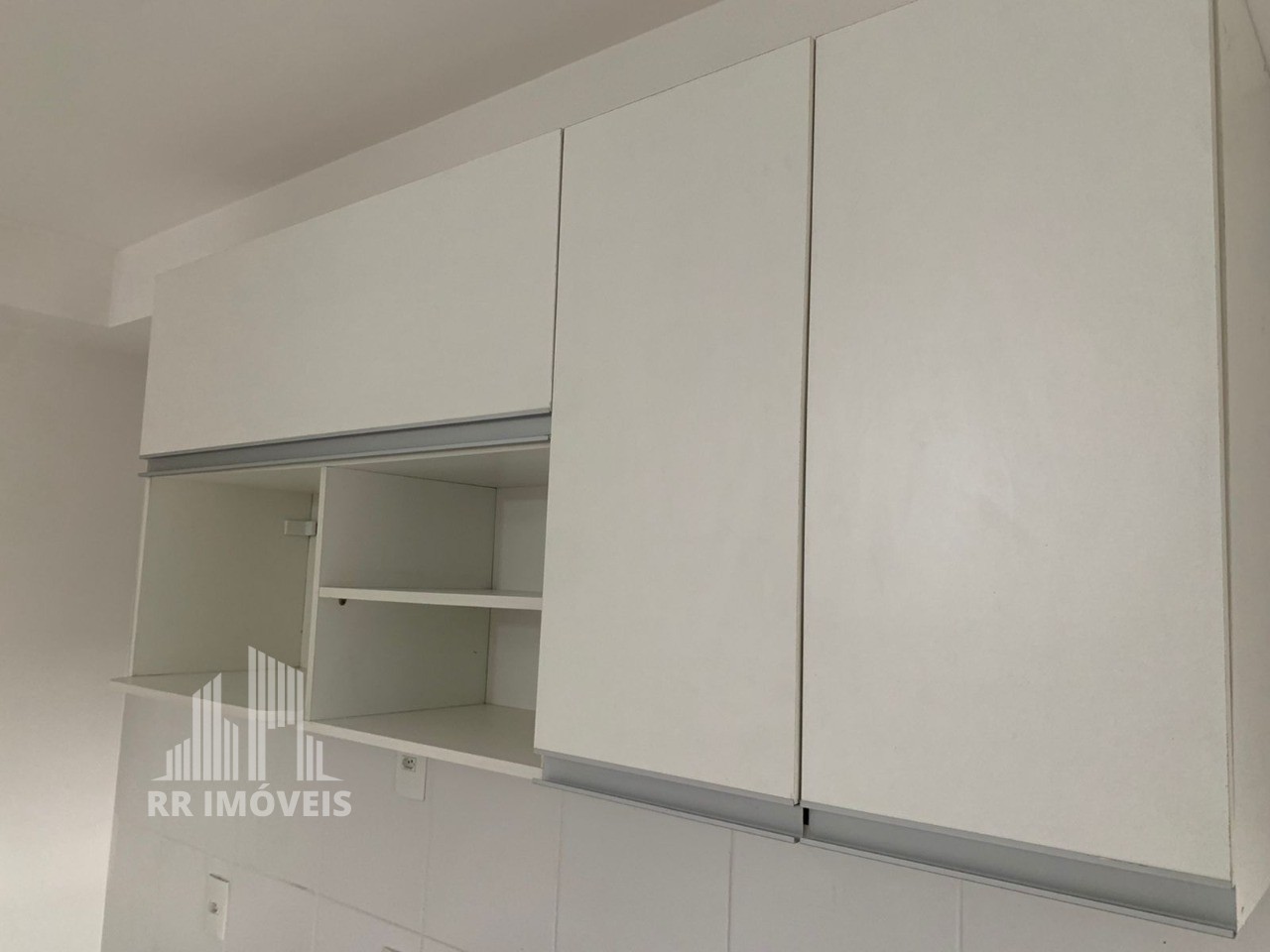 Apartamento à venda com 2 quartos, 60m² - Foto 5