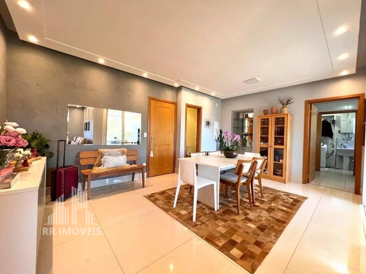 Apartamento à venda com 3 quartos, 123m² - Foto 5