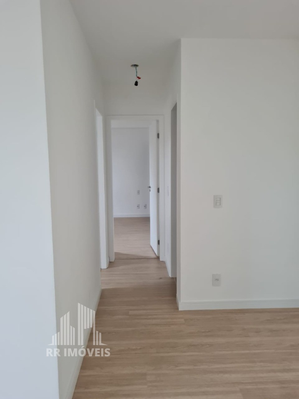 Apartamento à venda com 2 quartos, 60m² - Foto 11