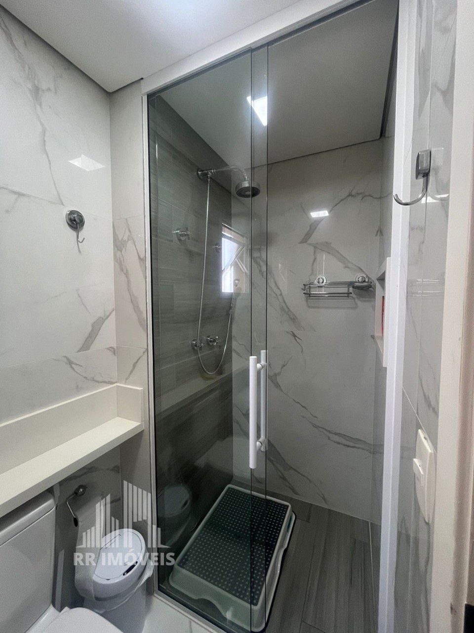 Apartamento à venda com 2 quartos, 75m² - Foto 34