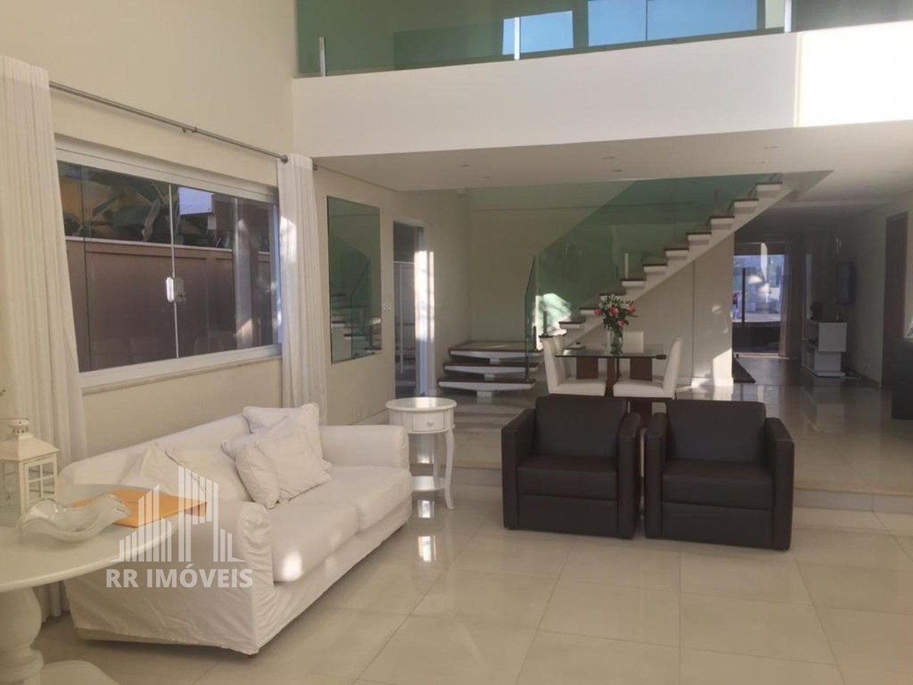 Casa à venda com 4 quartos, 480m² - Foto 1