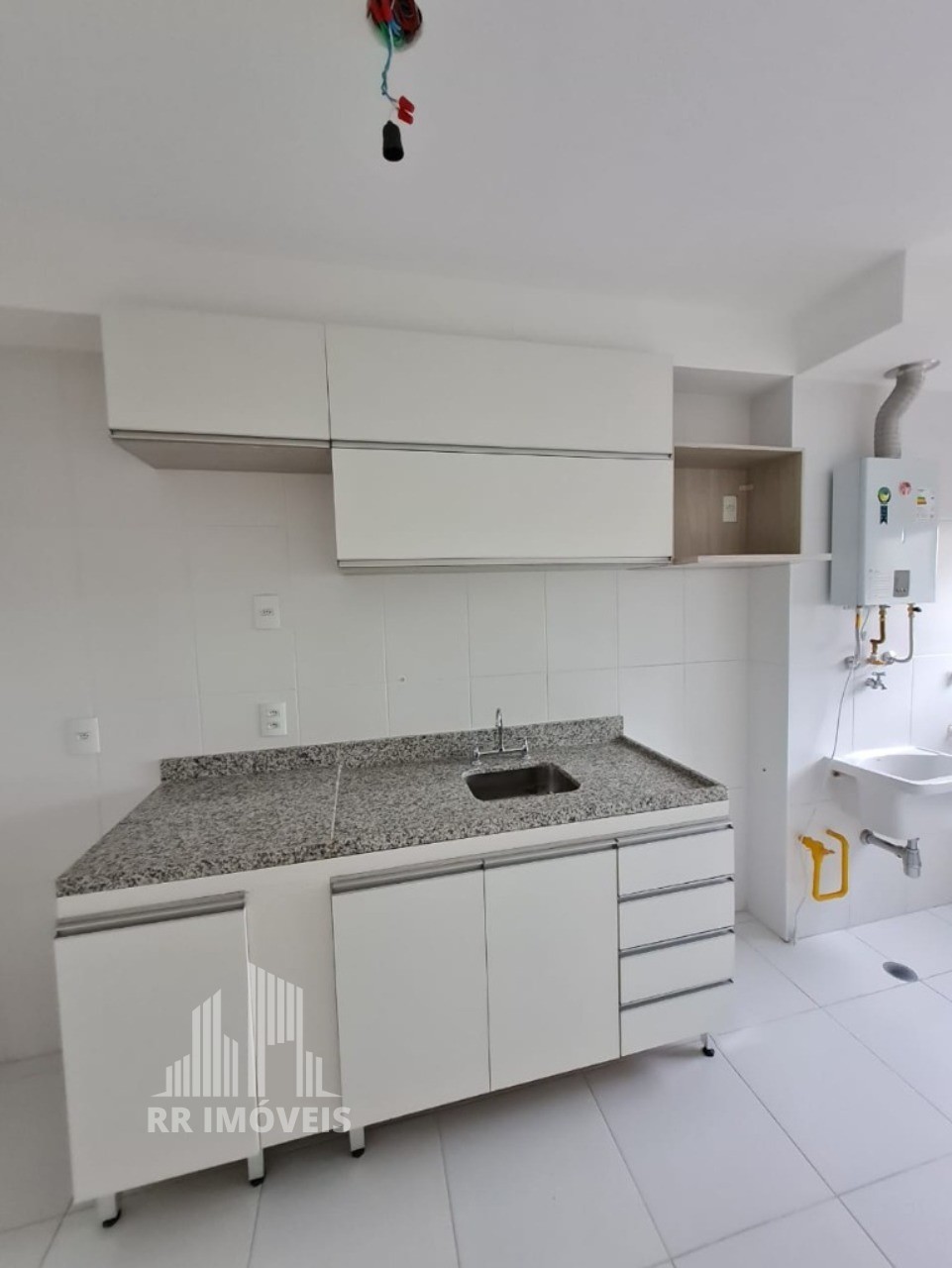 Apartamento à venda com 2 quartos, 60m² - Foto 4