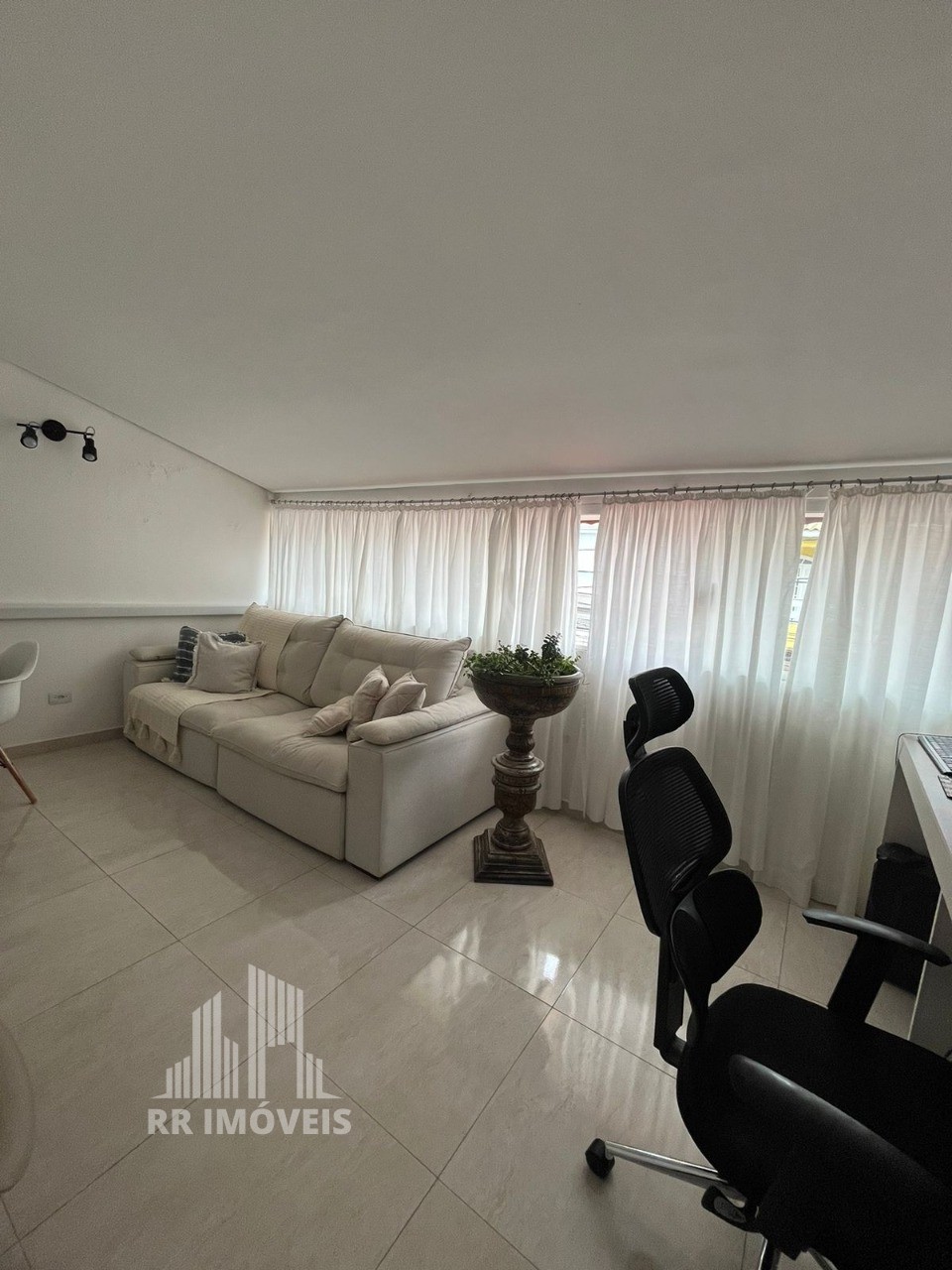 Casa à venda com 3 quartos, 202m² - Foto 26