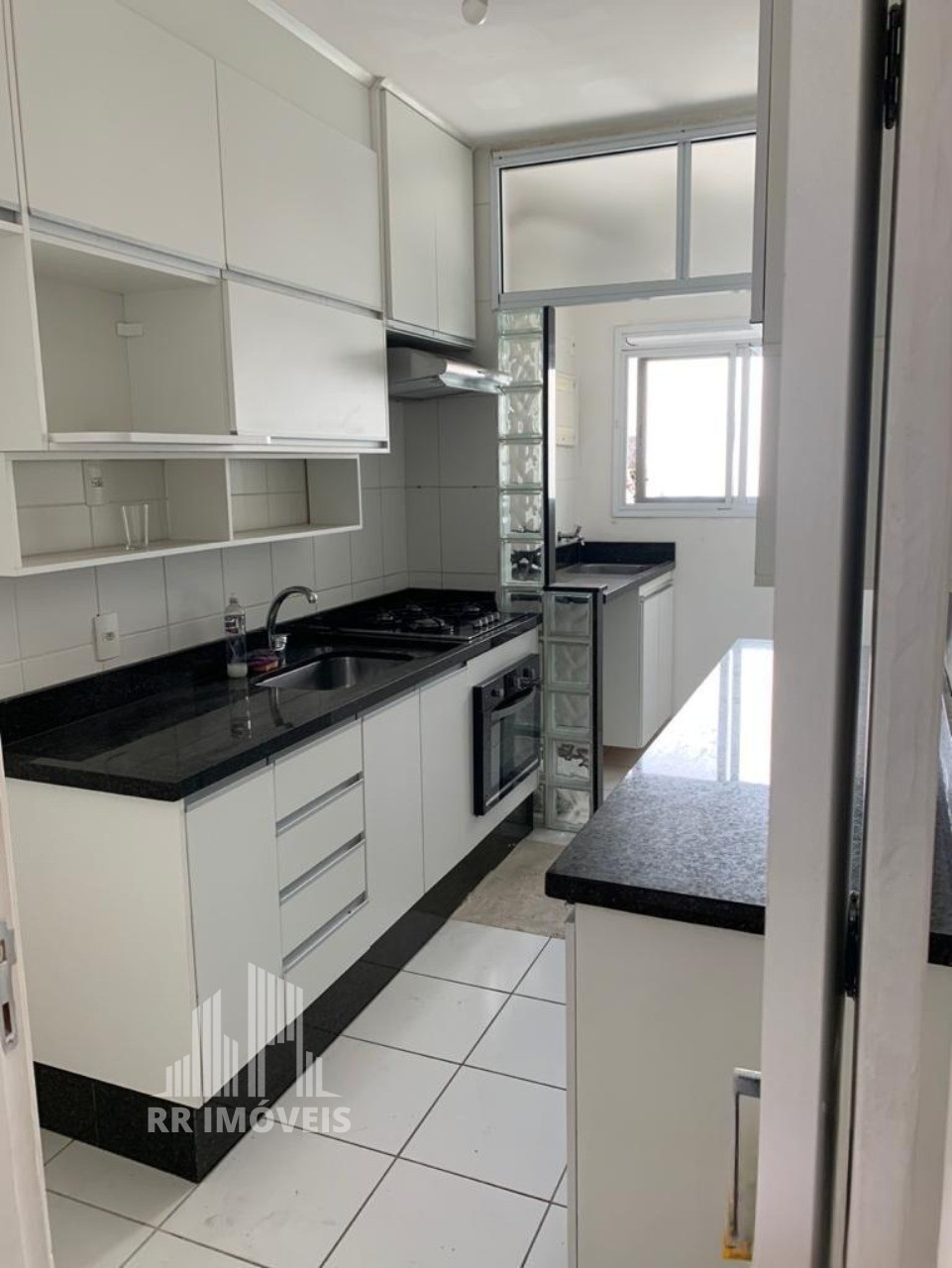 Apartamento à venda com 3 quartos, 68m² - Foto 1