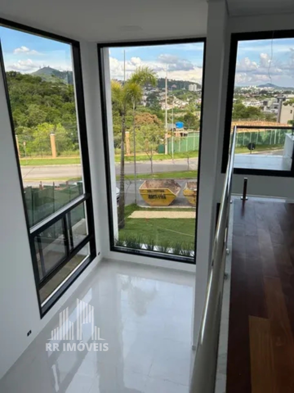 Casa à venda com 4 quartos, 350m² - Foto 10