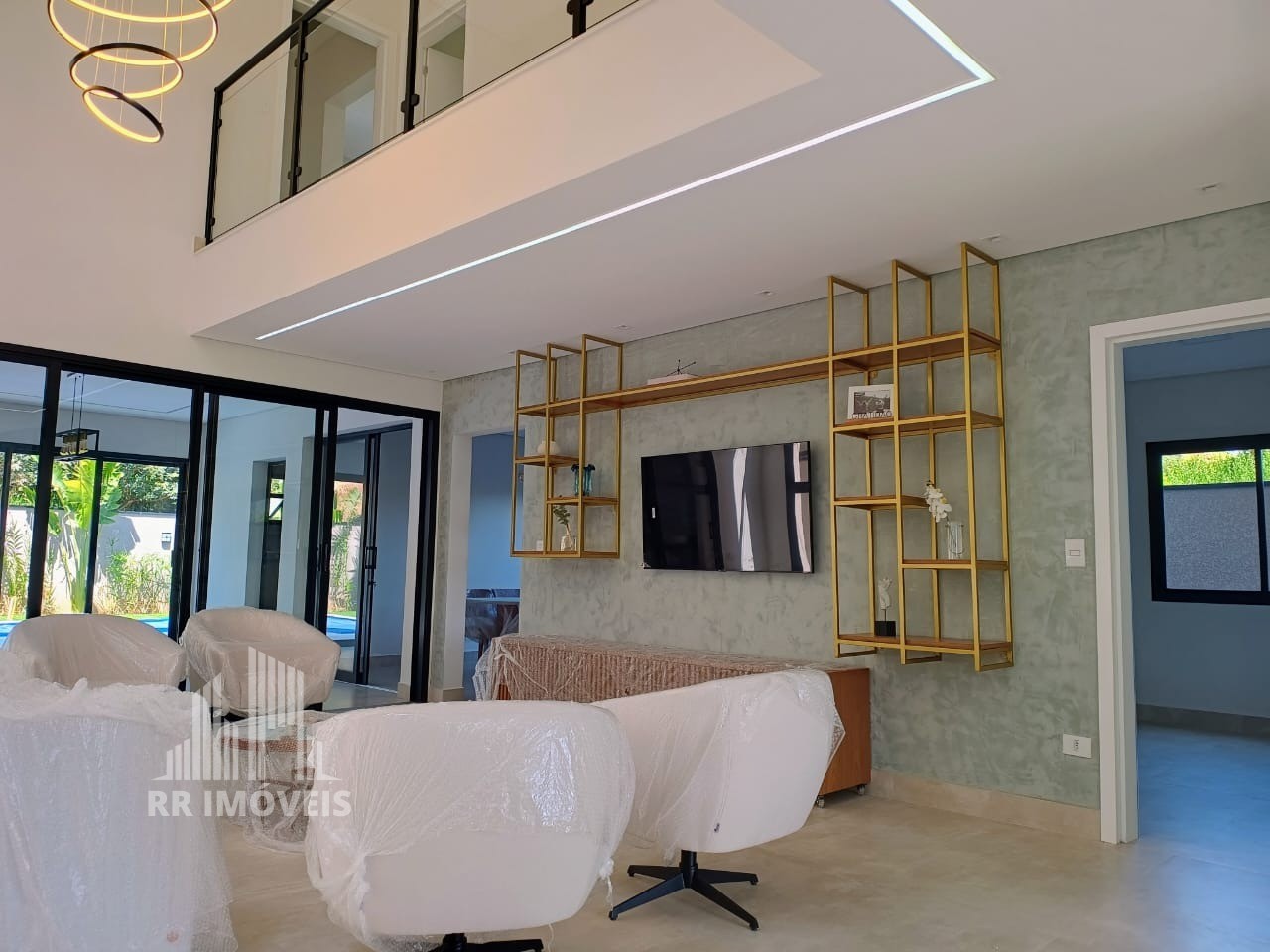 Casa à venda com 3 quartos, 287m² - Foto 4