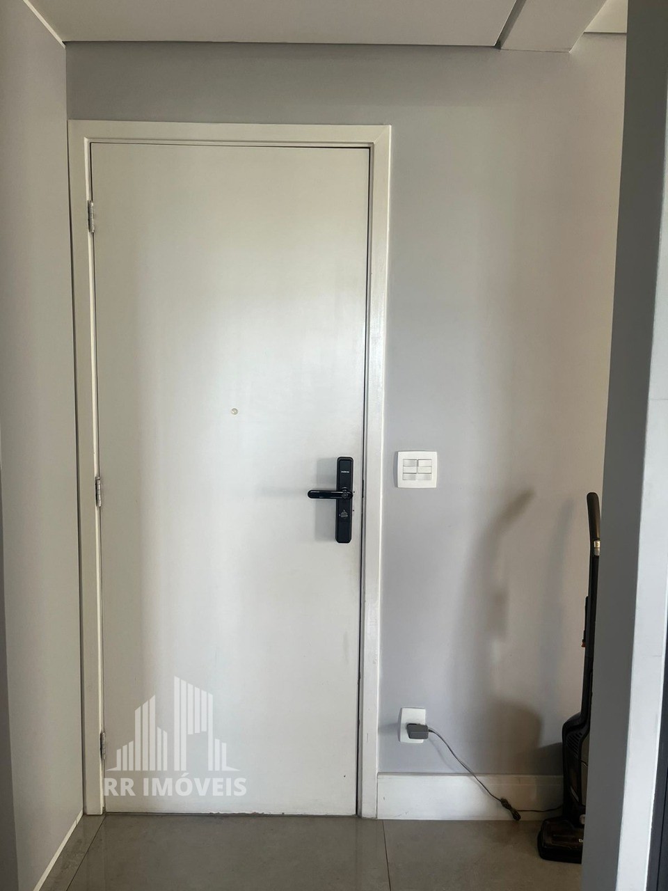 Apartamento à venda com 2 quartos, 75m² - Foto 19