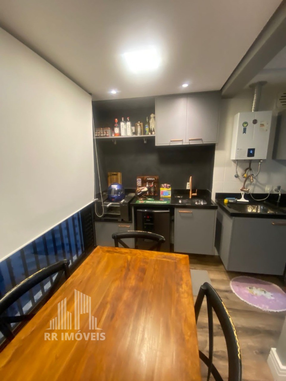 Apartamento à venda com 3 quartos, 81m² - Foto 2