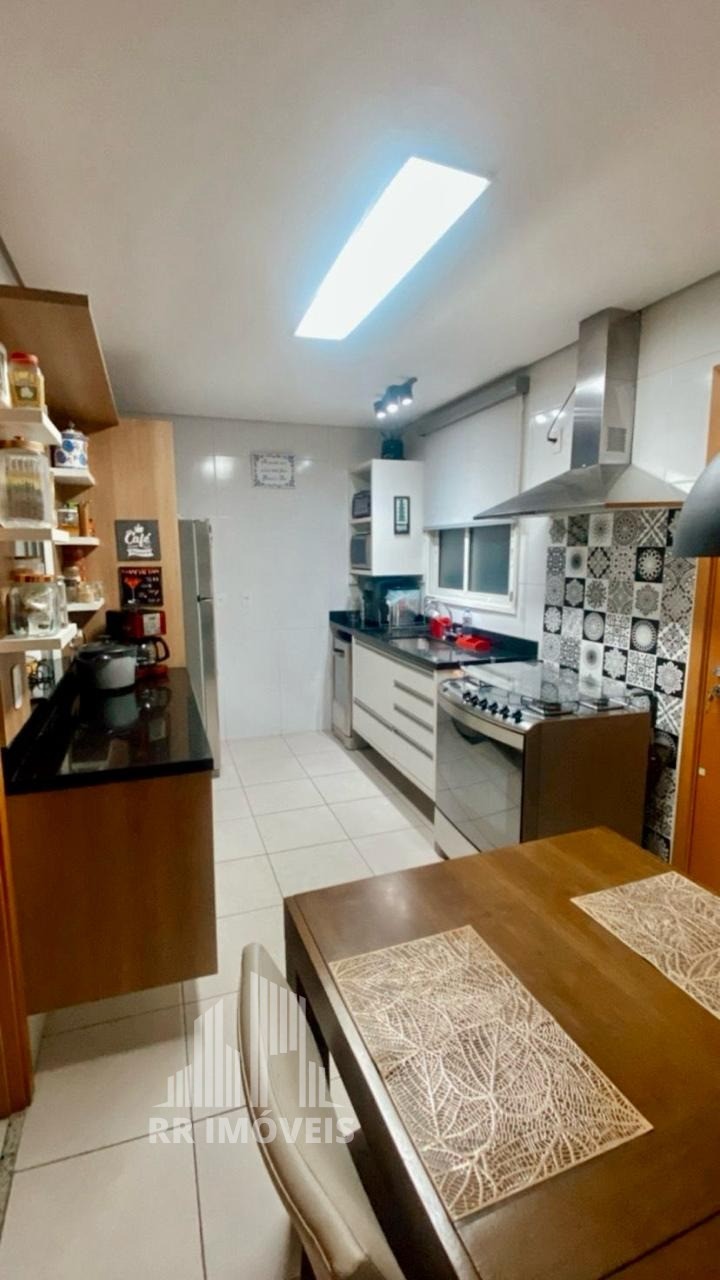 Apartamento à venda com 3 quartos, 123m² - Foto 13