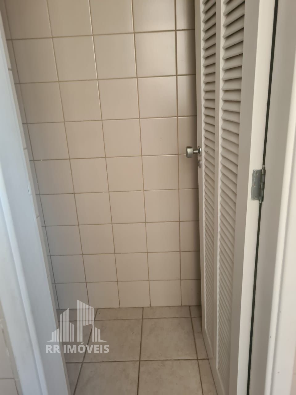 Apartamento à venda com 3 quartos, 95m² - Foto 18